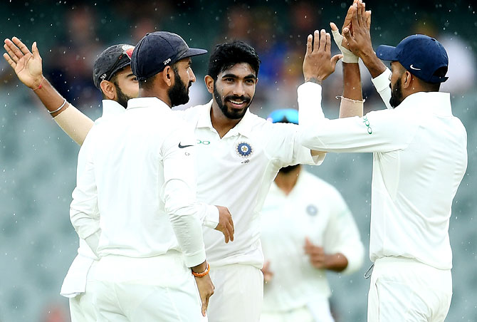 India has 15-run 1st-innings lead over Australia