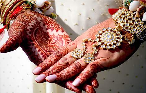 UP girls take a stand, goes against unfit grooms and mismatched marriages.