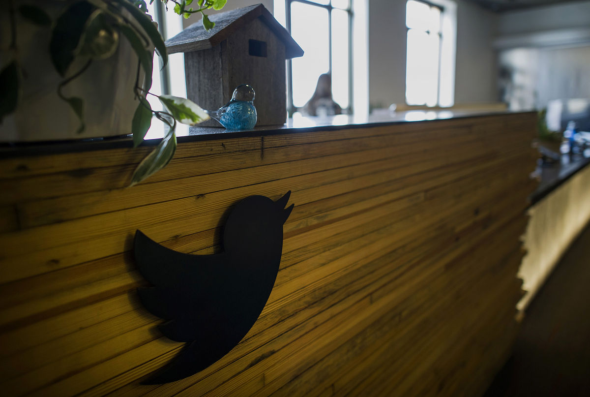 Twitter in acquisition with the live streaming app 'PERISCOPE.'