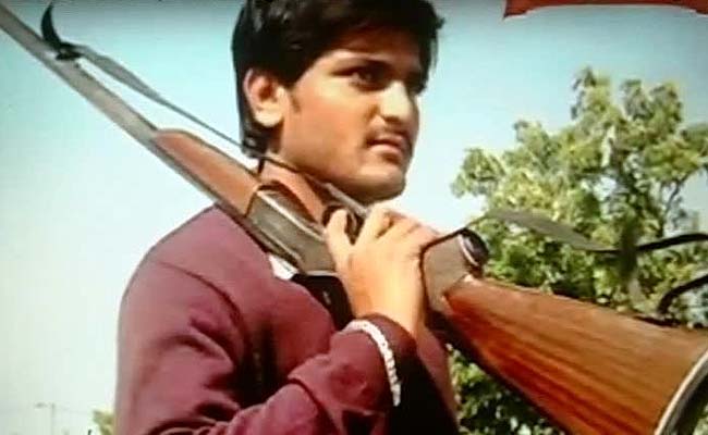 Gujarat Politics Shaken up by 21-yr-old, Who Is This Boy?